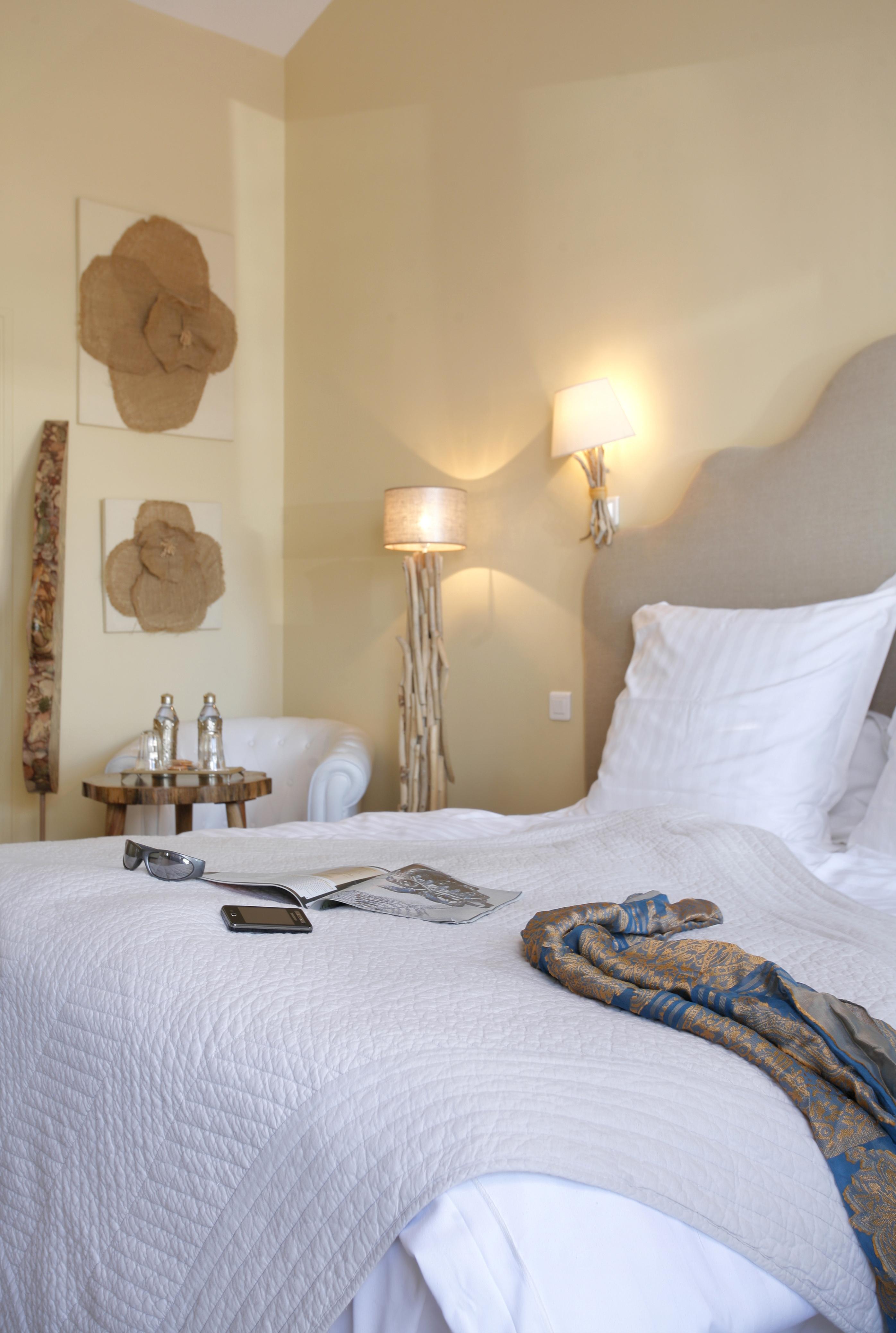 The Originals Hotel Le Cise Restaurant Chambres Et Suites 奥尔特 外观 照片