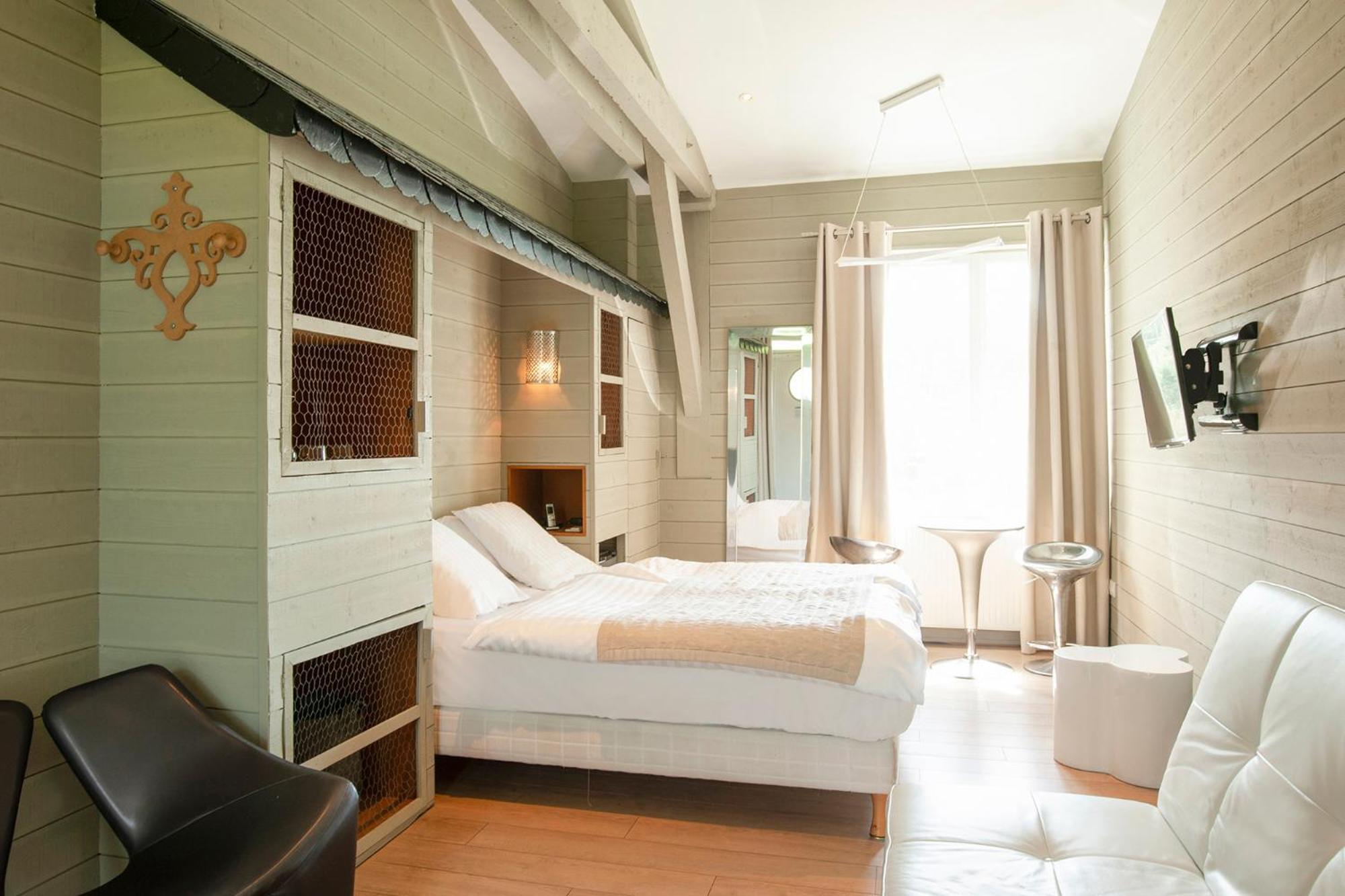 The Originals Hotel Le Cise Restaurant Chambres Et Suites 奥尔特 外观 照片