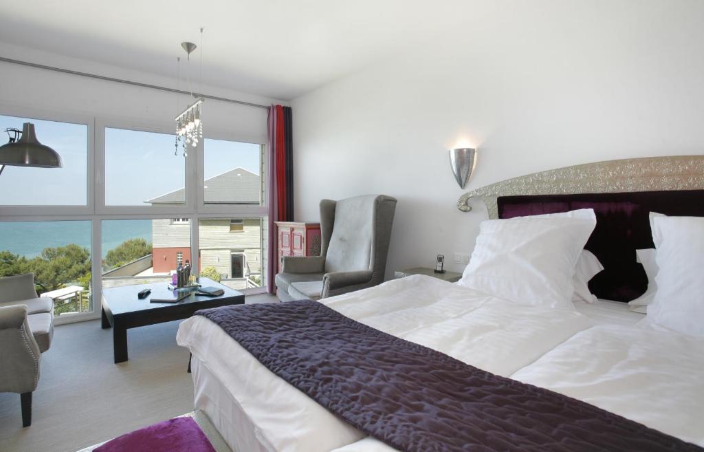 The Originals Hotel Le Cise Restaurant Chambres Et Suites 奥尔特 外观 照片